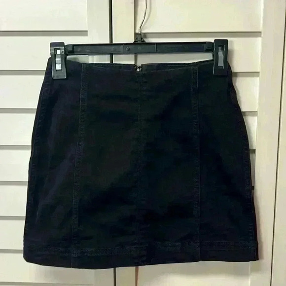 Wild Fable Stretch Mini Skirt Size 00 Black - Picture 1 of 4